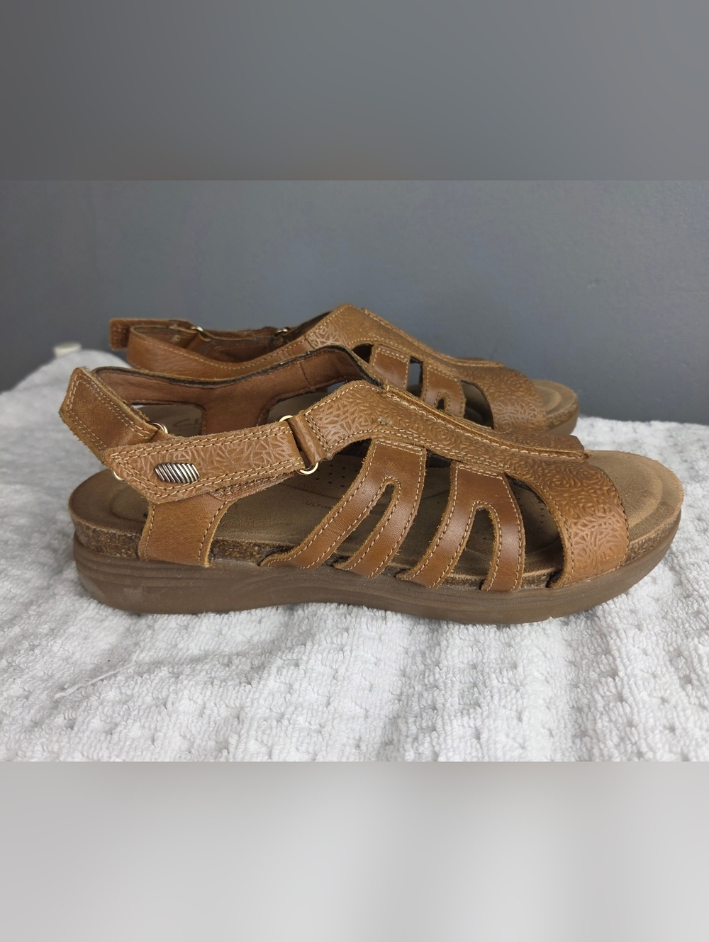 Clarks Tan Leather Slingback Sandals with Buckle